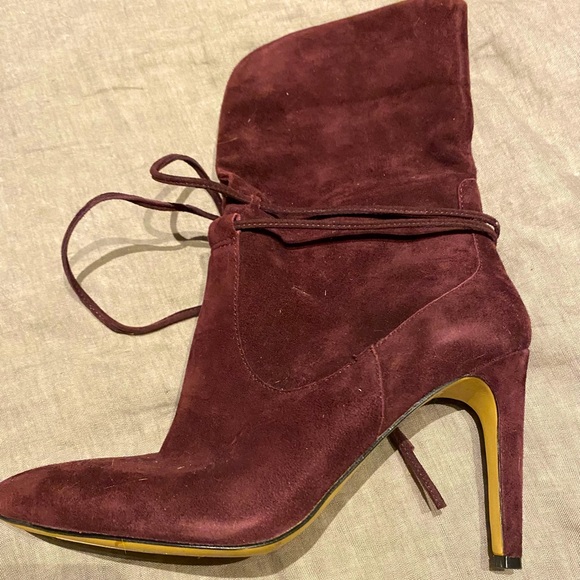 Lord & Taylor Booties - Picture 2 of 4